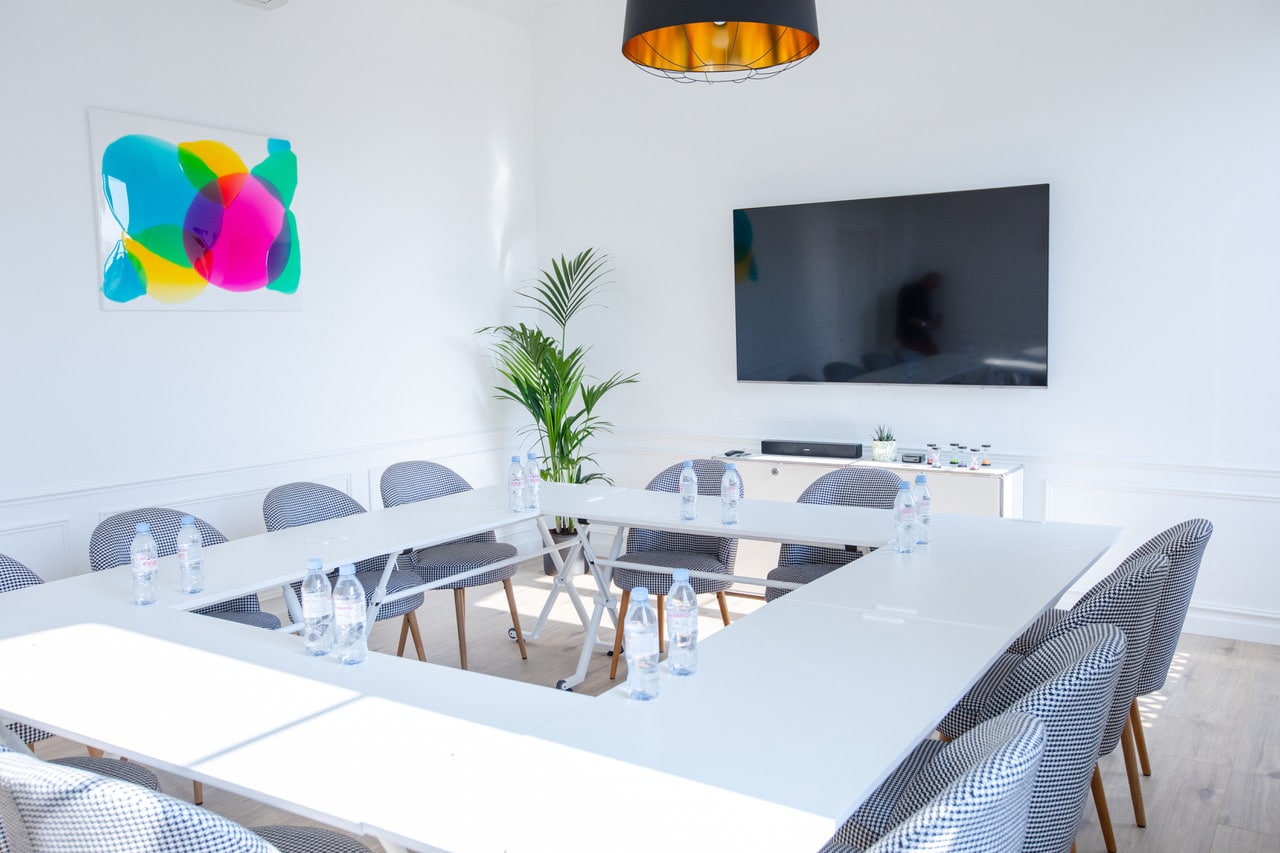 Salle de réunion à Nice – L’appartement KZN