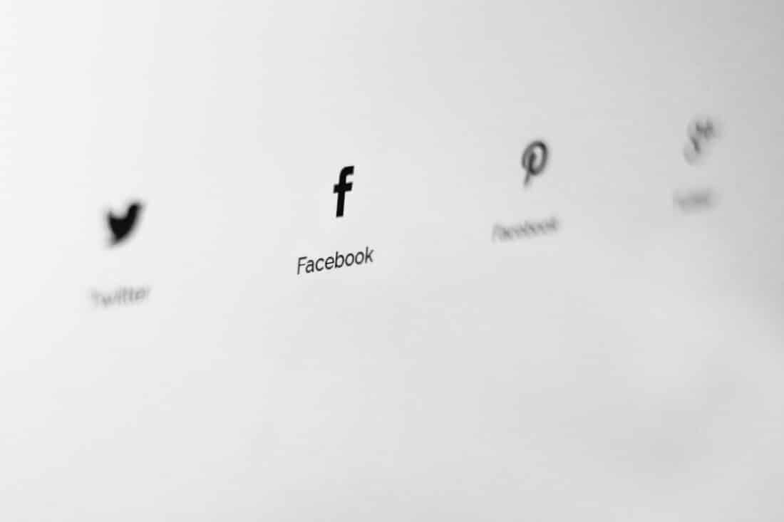facebook ads ou boost sponsorisation