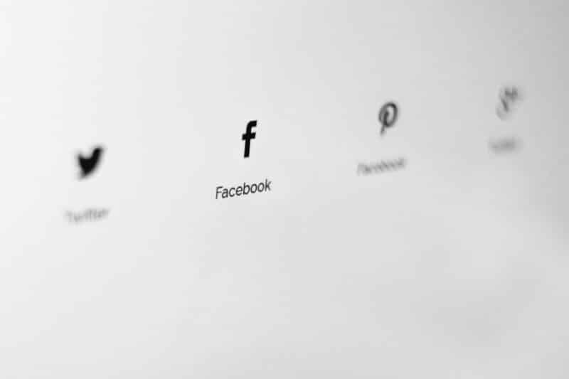 facebook ads ou boost sponsorisation